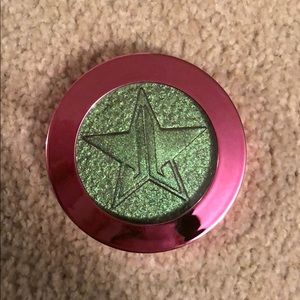 Jeffree star supreme frost in candy apple drip